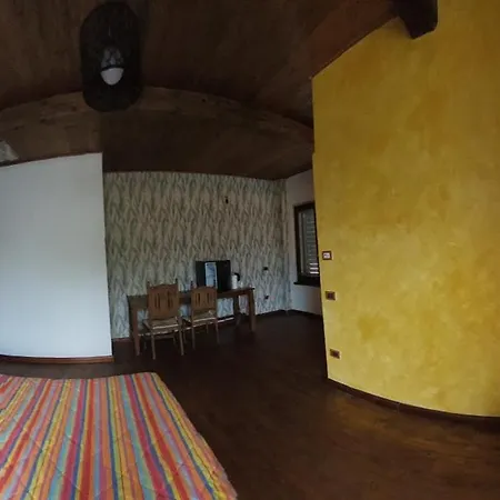 L'officina Di Leo - Casale Con Giardino