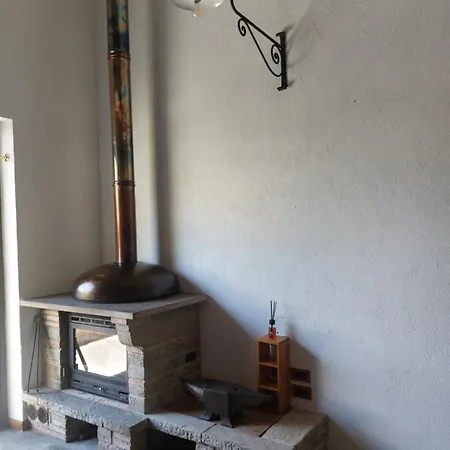 Penzion L'officina Di Leo - Casale Con Giardino 3*